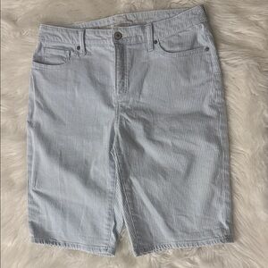 Chicos So Slimming Girlfriend Slim Leg Shorts